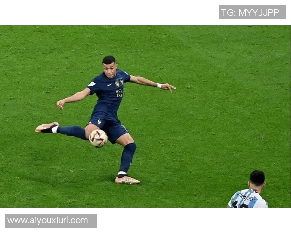 姆巴佩接过法国10号球衣责任普拉蒂尼称其理解重要性