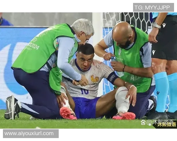 姆巴佩伤情加重带伤报到法国队黄潜之战脚踝扭伤影响状态